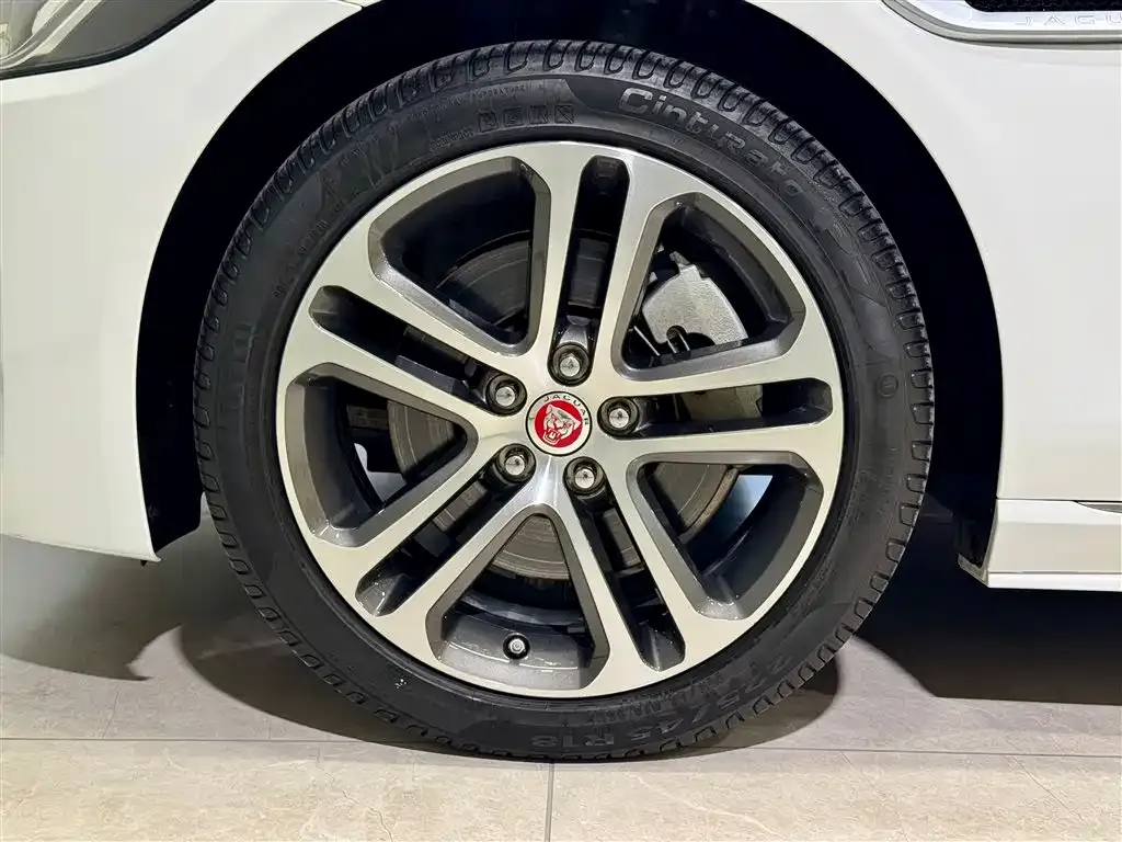 Jaguar XEL 2023 из CN, фото 8