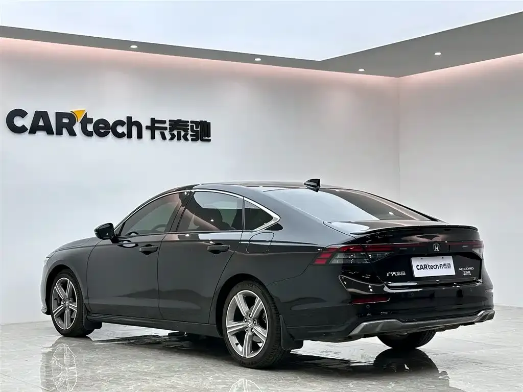 Honda Accord 2023 из CN, фото 2