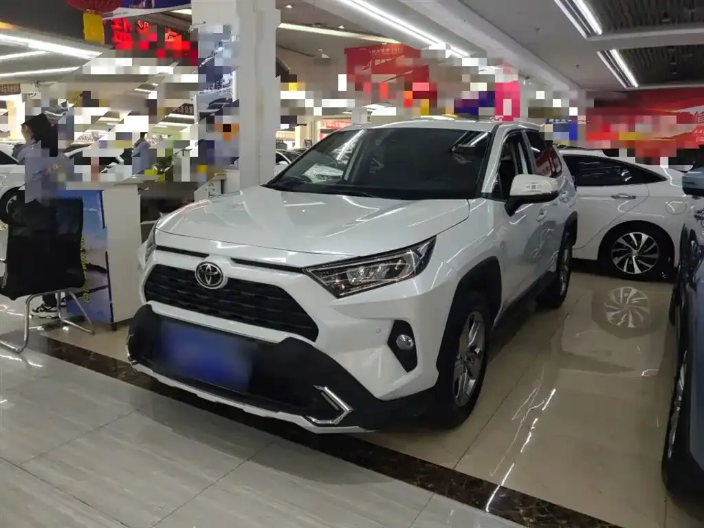 Toyota RAV4 2021 из CN, фото 1