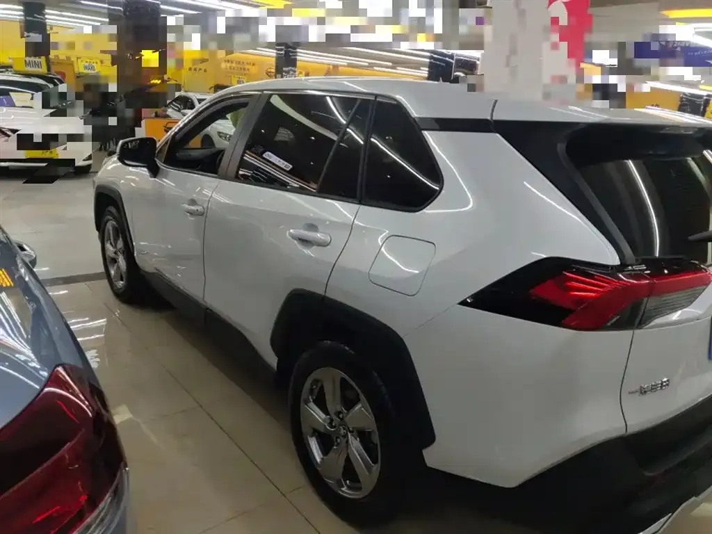 Toyota RAV4 2021 из CN, фото 5