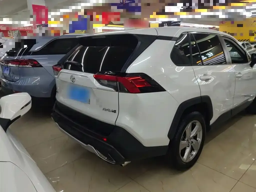 Toyota RAV4 2021 из CN, фото 6