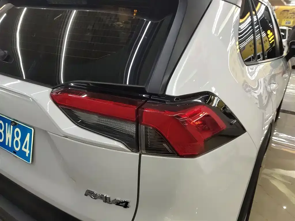 Toyota RAV4 2021 из CN, фото 8