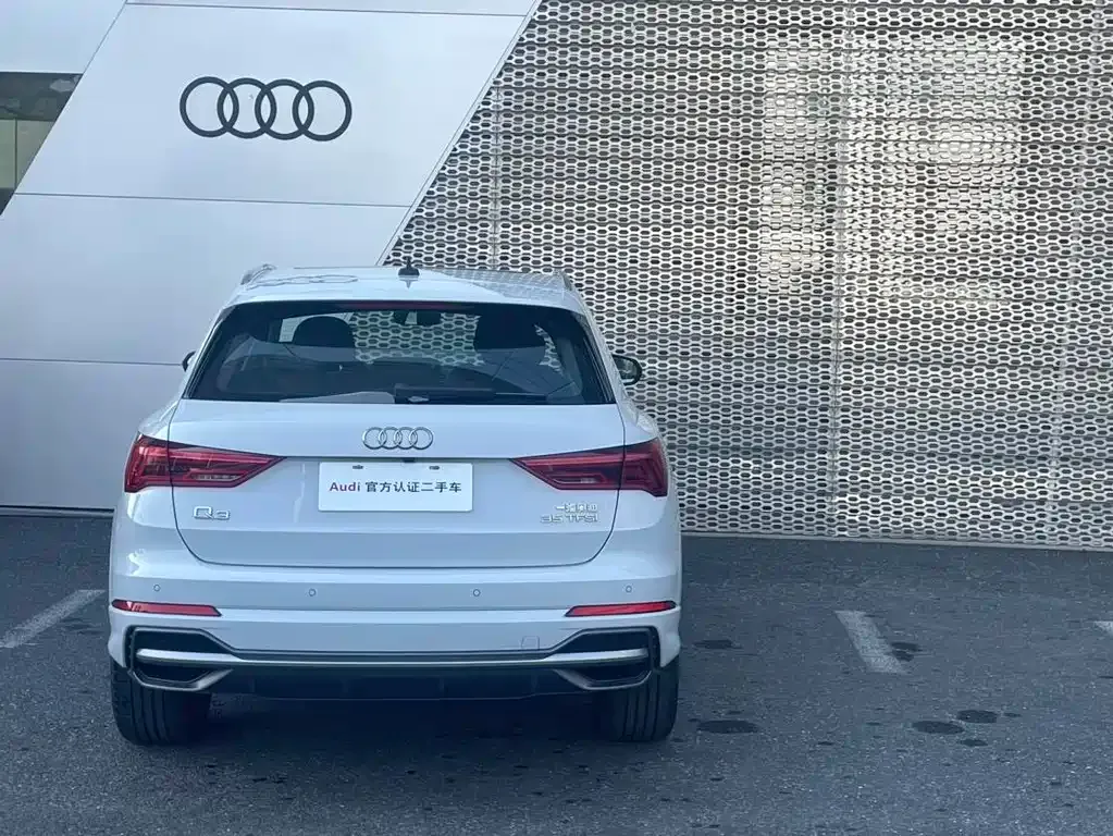 Audi Q3 2023 из CN, фото 5