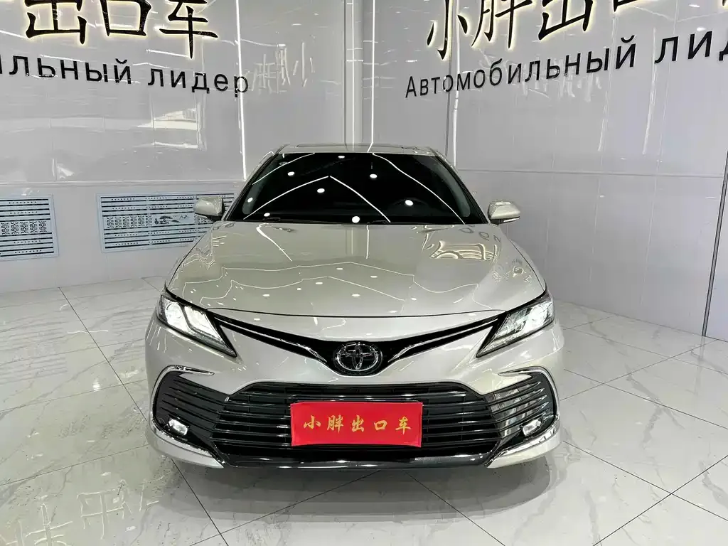 Toyota Camry 2022 из CN, фото 2