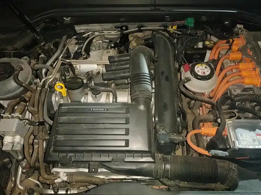 Volkswagen Magotan GTE PHEV 2023 из CN, фото 10