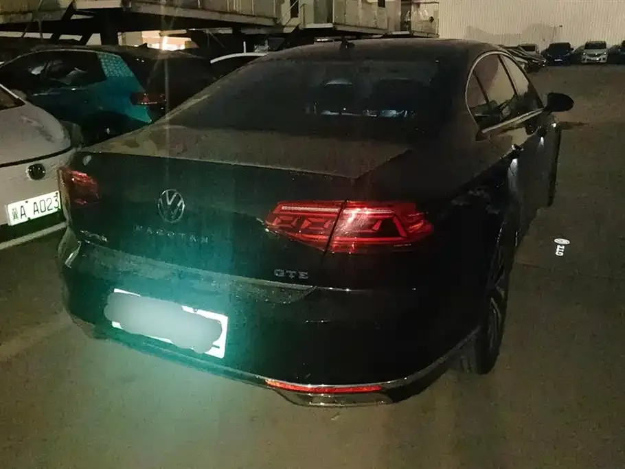 Volkswagen Magotan GTE PHEV 2023 из CN, фото 4