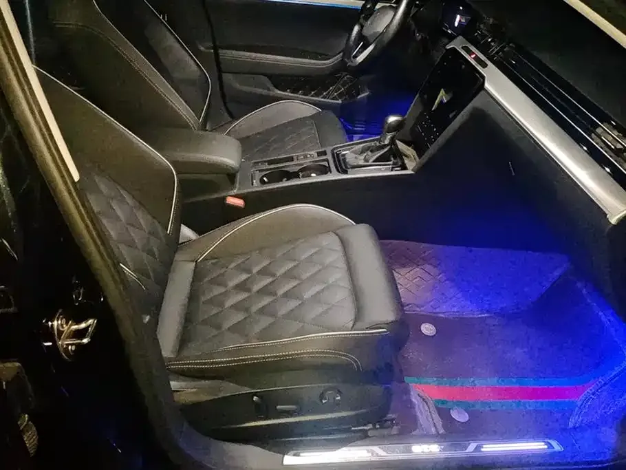 Volkswagen Magotan GTE PHEV 2023 из CN, фото 9