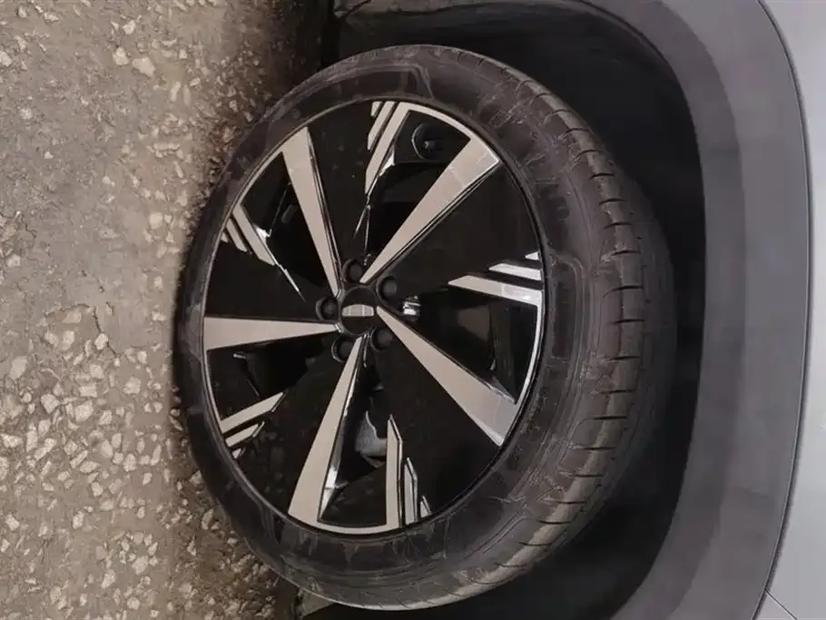 Geely Boyue L 2022 из CN, фото 6