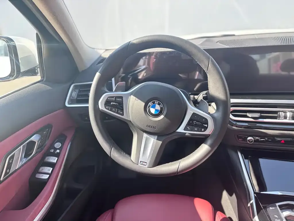 BMW 3 Series 2024 из CN, фото 2