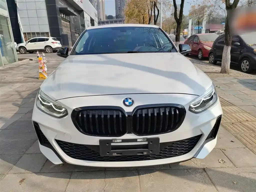 BMW 1 Series 2021 из CN, фото 3