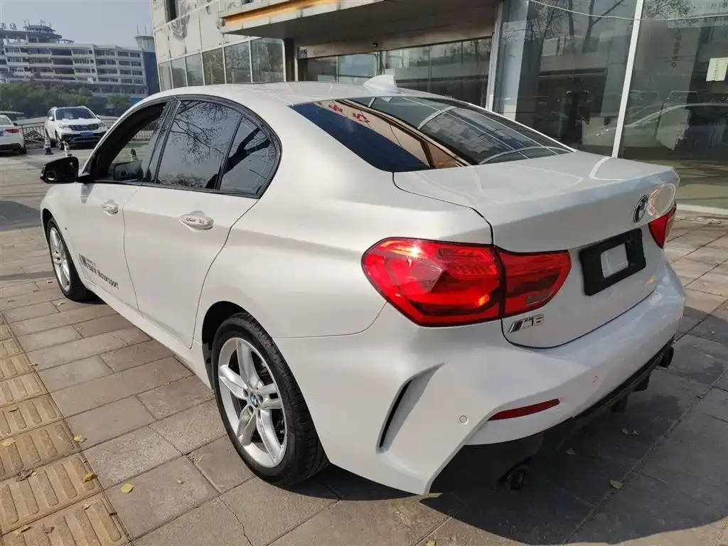 BMW 1 Series 2021 из CN, фото 5