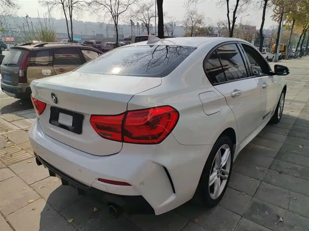 BMW 1 Series 2021 из CN, фото 7