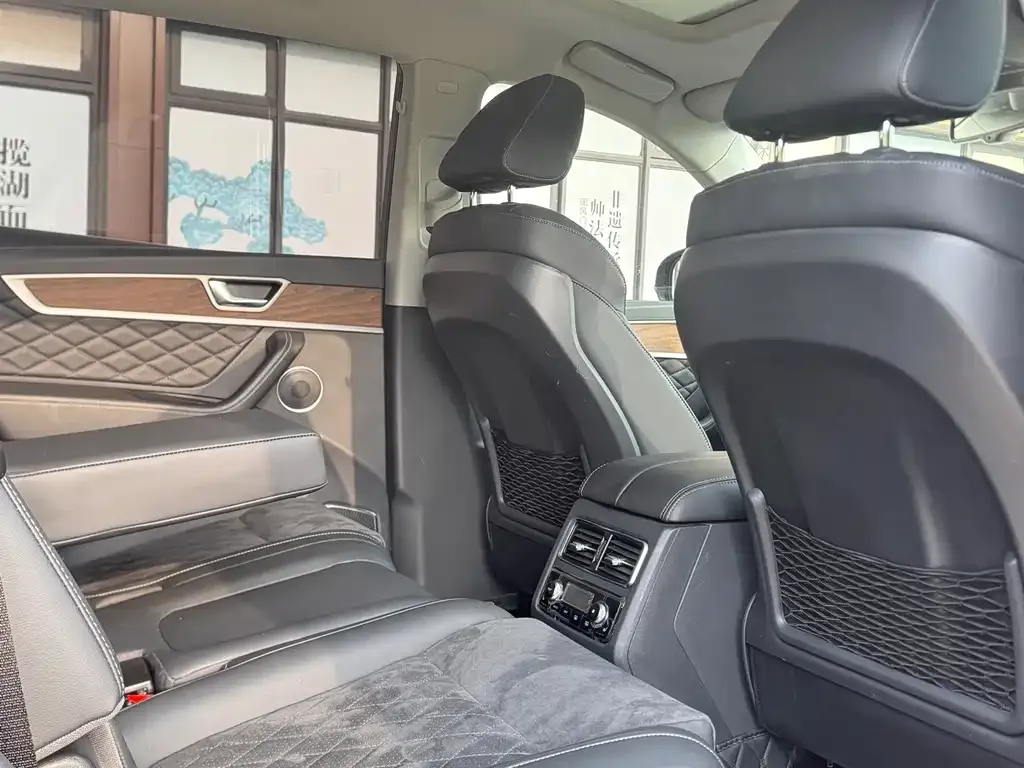 Hongqi HS7 2021 из CN, фото 8
