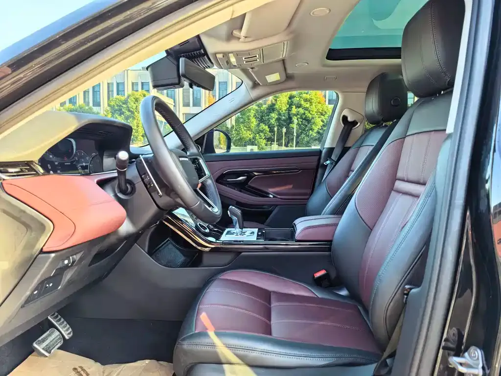 Land Rover Evoque 2024 из CN, фото 9
