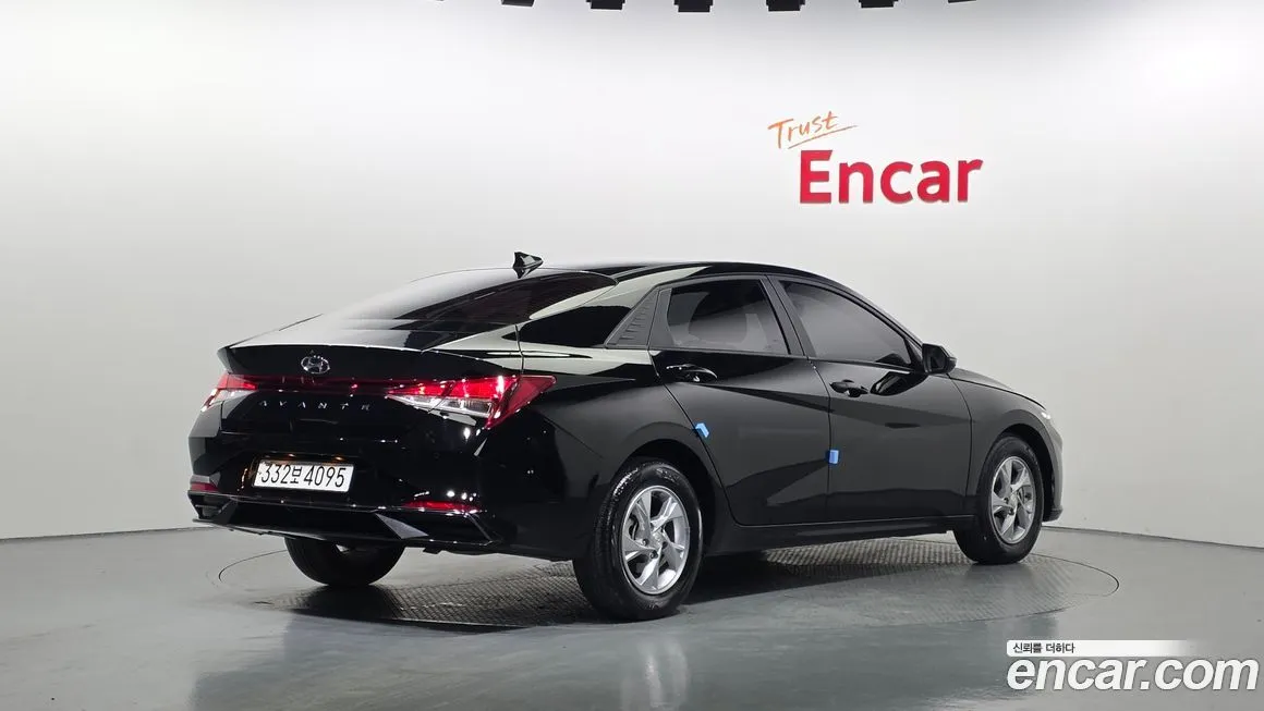 Hyundai AVANTE — фото 2