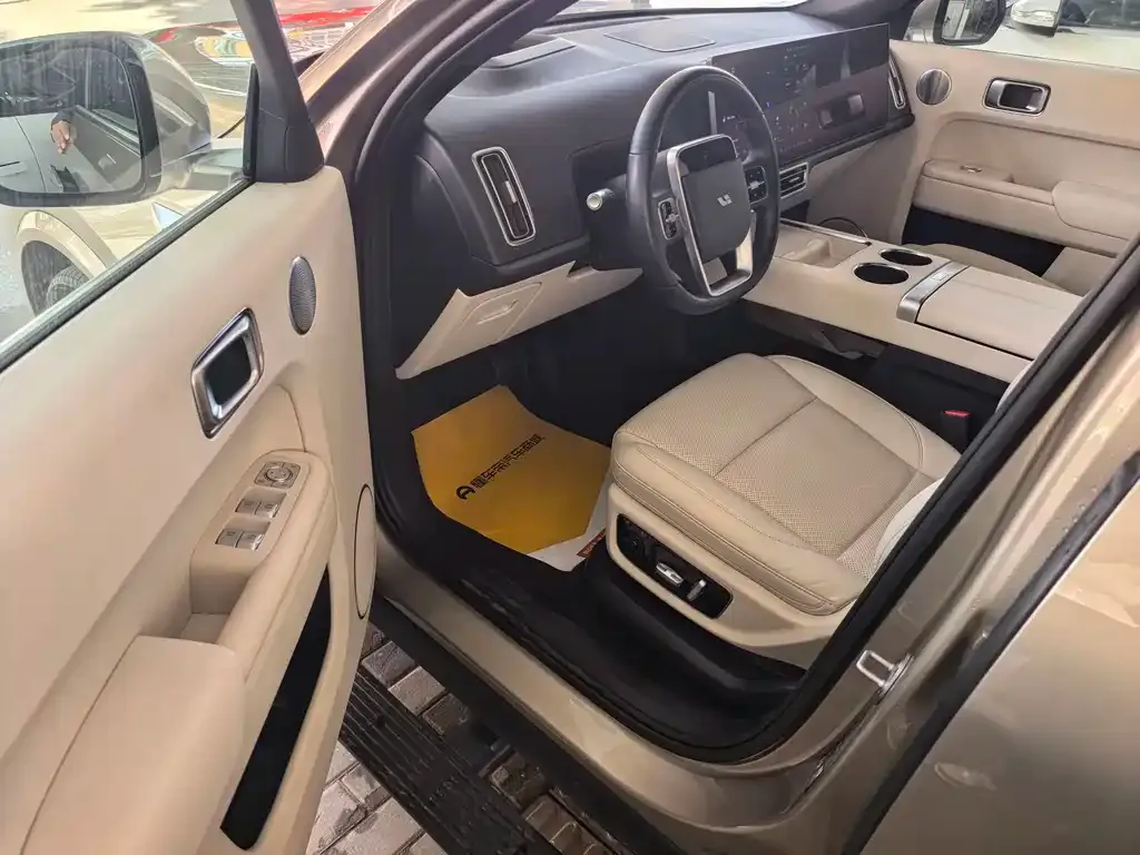 Li Auto L8 2023 из CN, фото 2