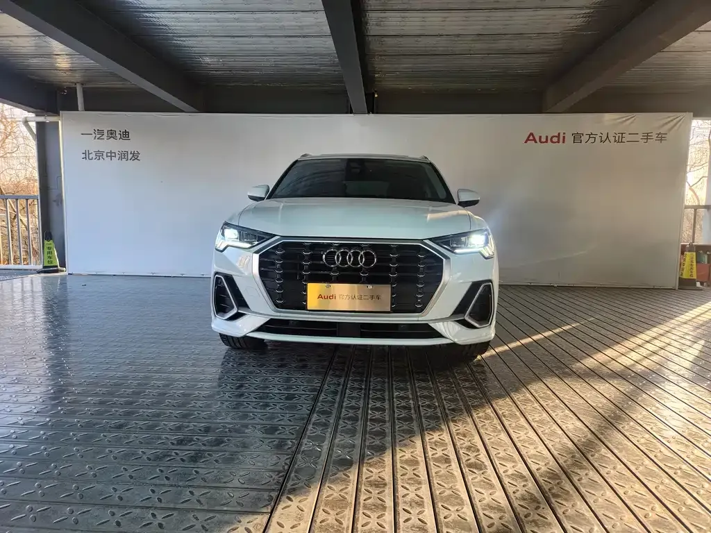 Audi Q3 2023 из CN, фото 10