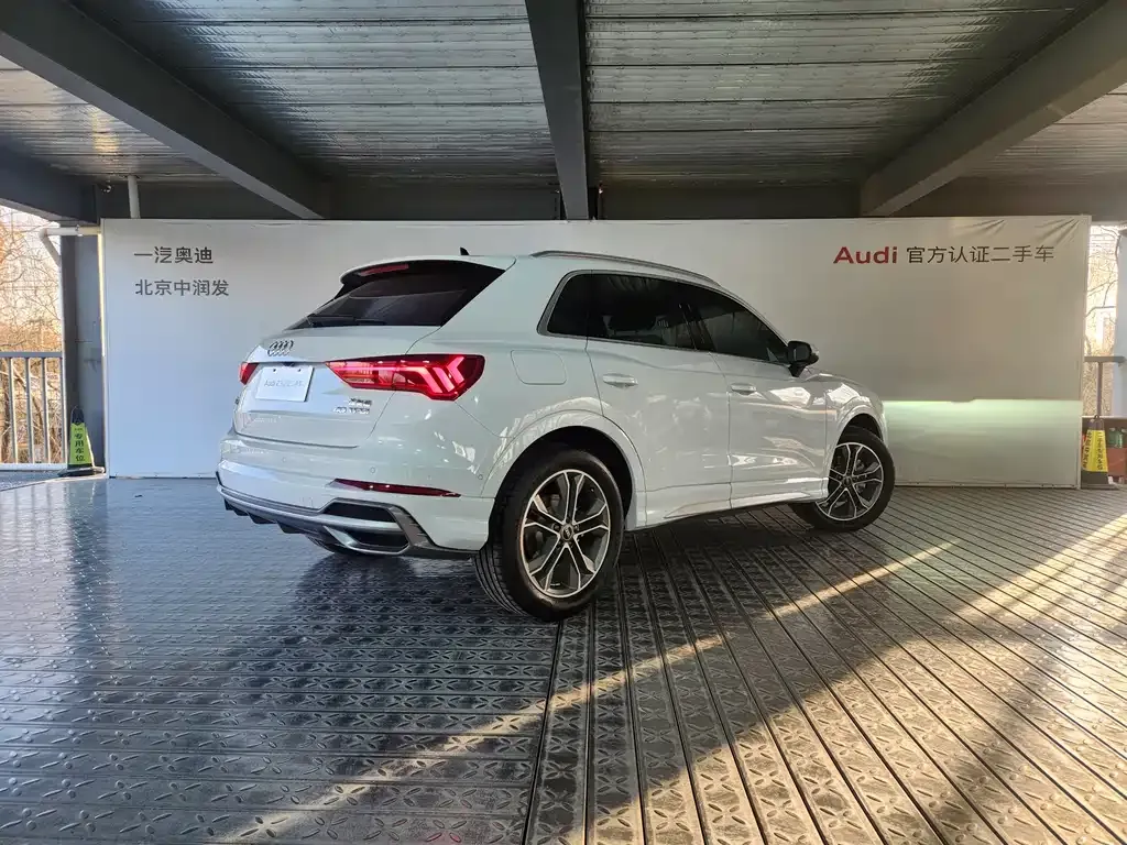 Audi Q3 2023 из CN, фото 6