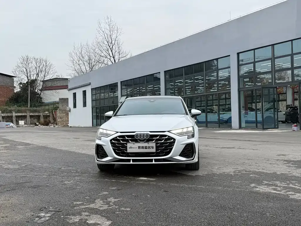 Audi A3 2025 из CN, фото 2