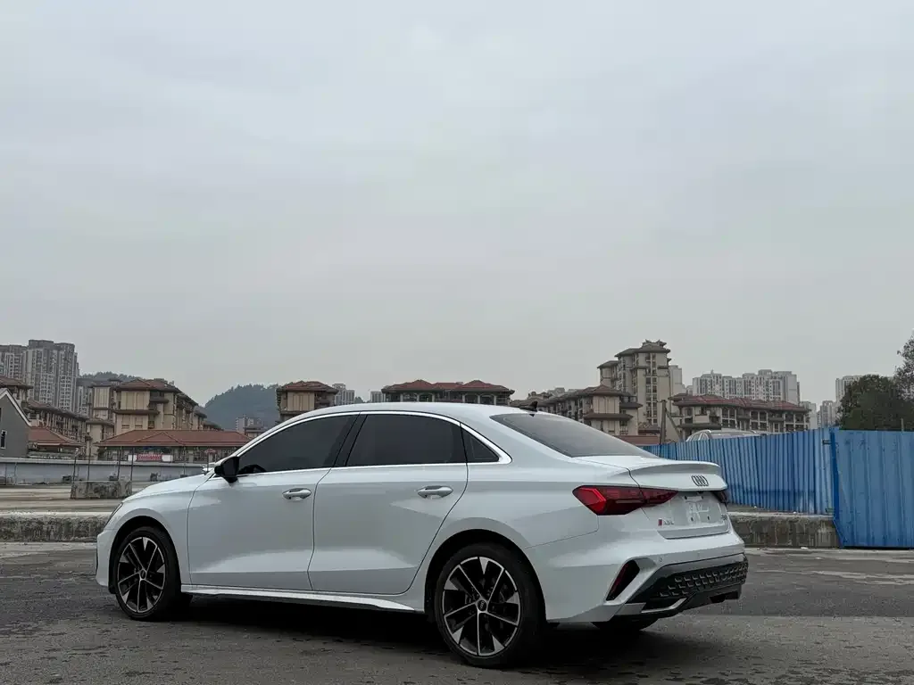 Audi A3 2025 из CN, фото 9
