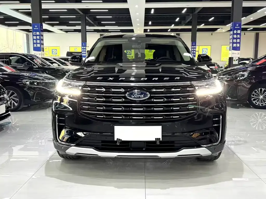 Ford Explorer 2023 из CN, фото 9