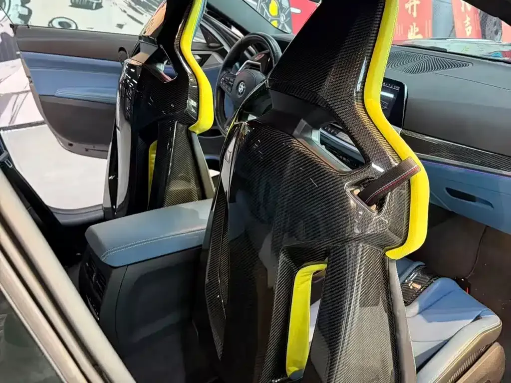 BMW M4 2023 из CN, фото 3