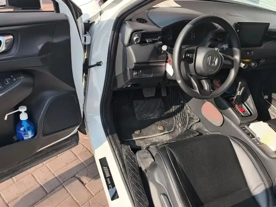 Honda Vezel 2024 из CN, фото 3