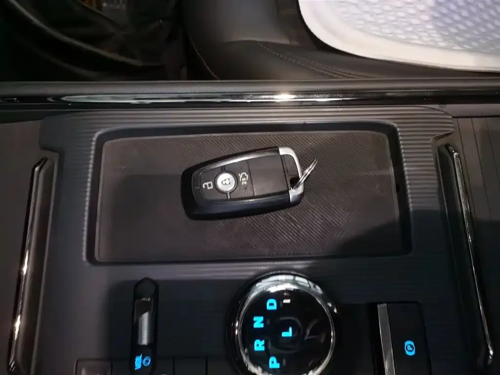 Ford Mondeo 2023 из CN, фото 9