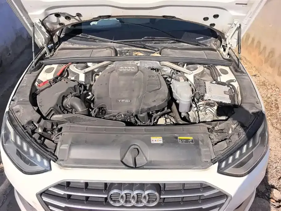 Audi A4L 2022 из CN, фото 7