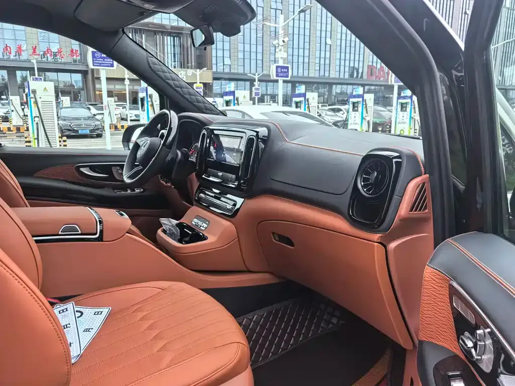 Mercedes-Benz Vito 2025 из CN, фото 8