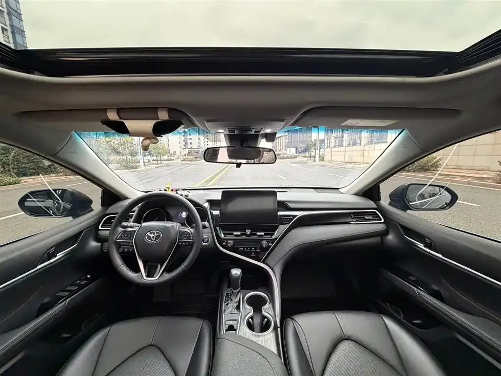 Toyota Camry 2023 из CN, фото 7