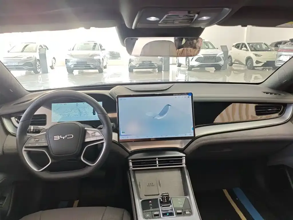 BYD Seal 07 DM-i 2025 из CN, фото 10