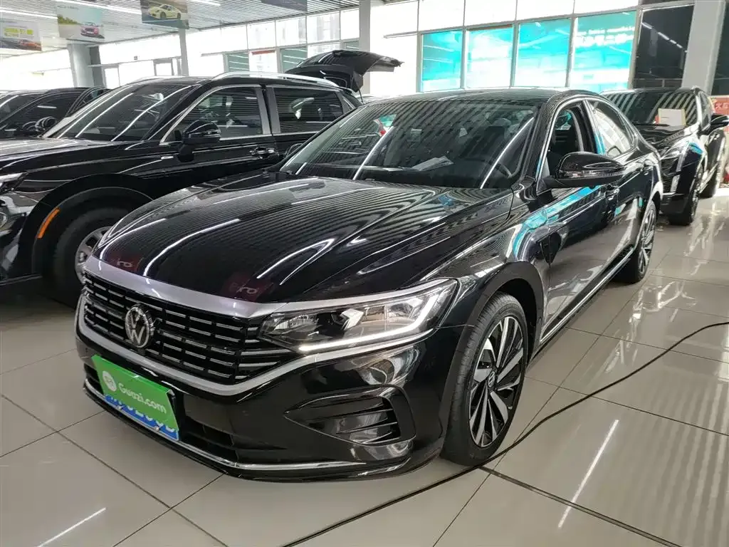 Volkswagen Passat 2023 из CN, фото 10