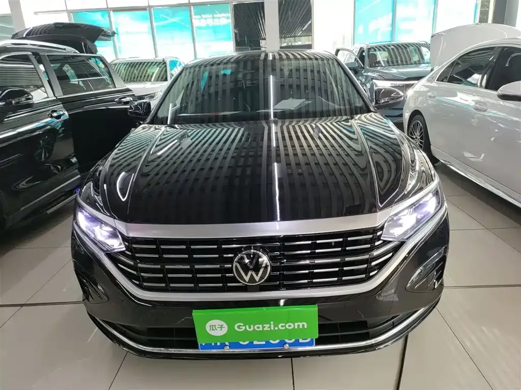 Volkswagen Passat 2023 из CN, фото 3