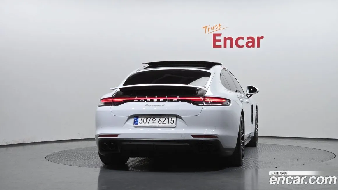 Porsche Panamera — фото 4