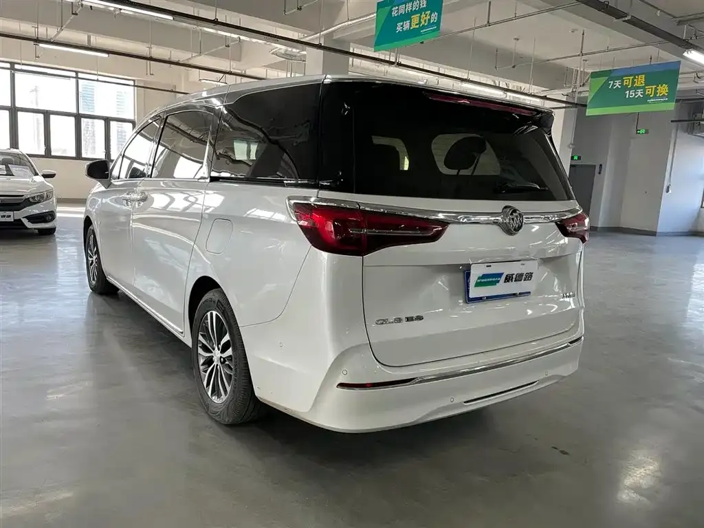 Buick GL8 2023 из CN, фото 4