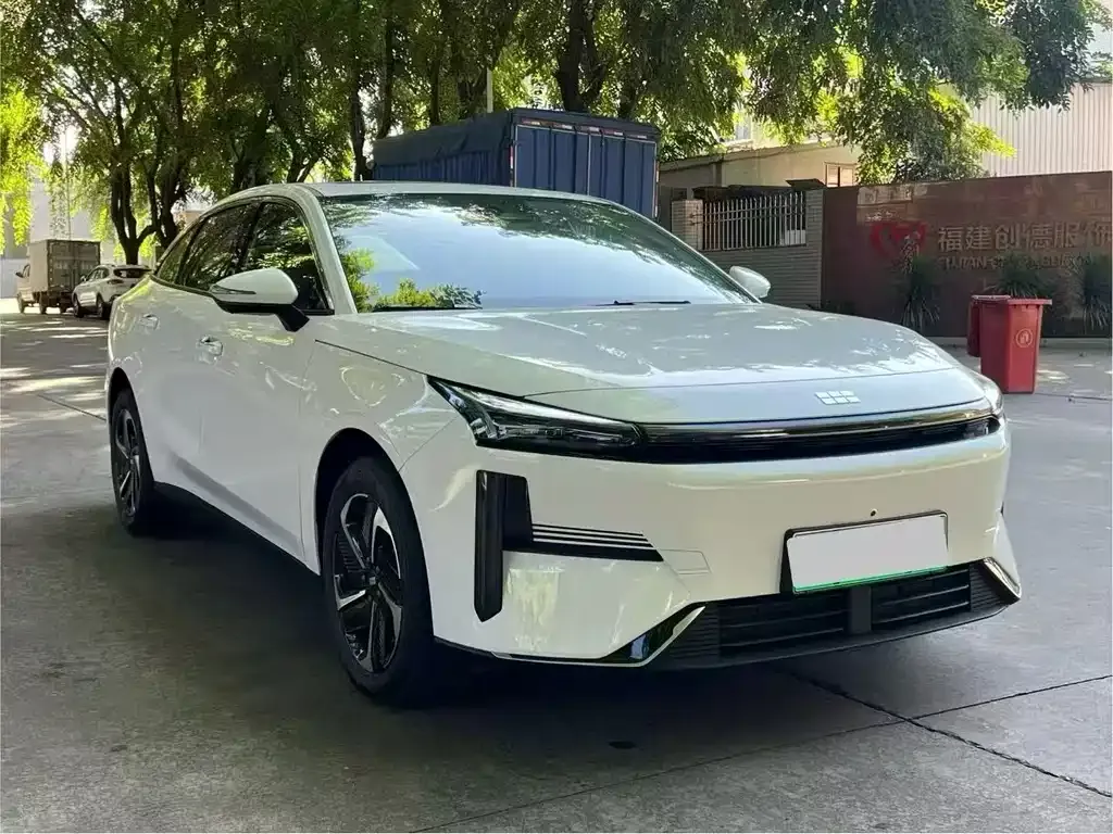 Geely Galaxy L6 2025 из CN, фото 3