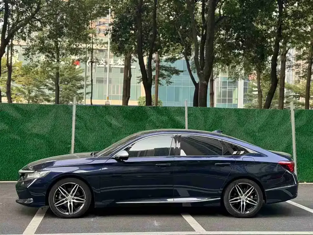 Honda Inspire — фото 2