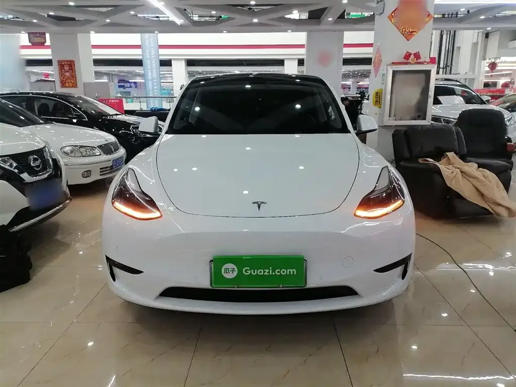 Tesla Model Y 2023 из CN, фото 10