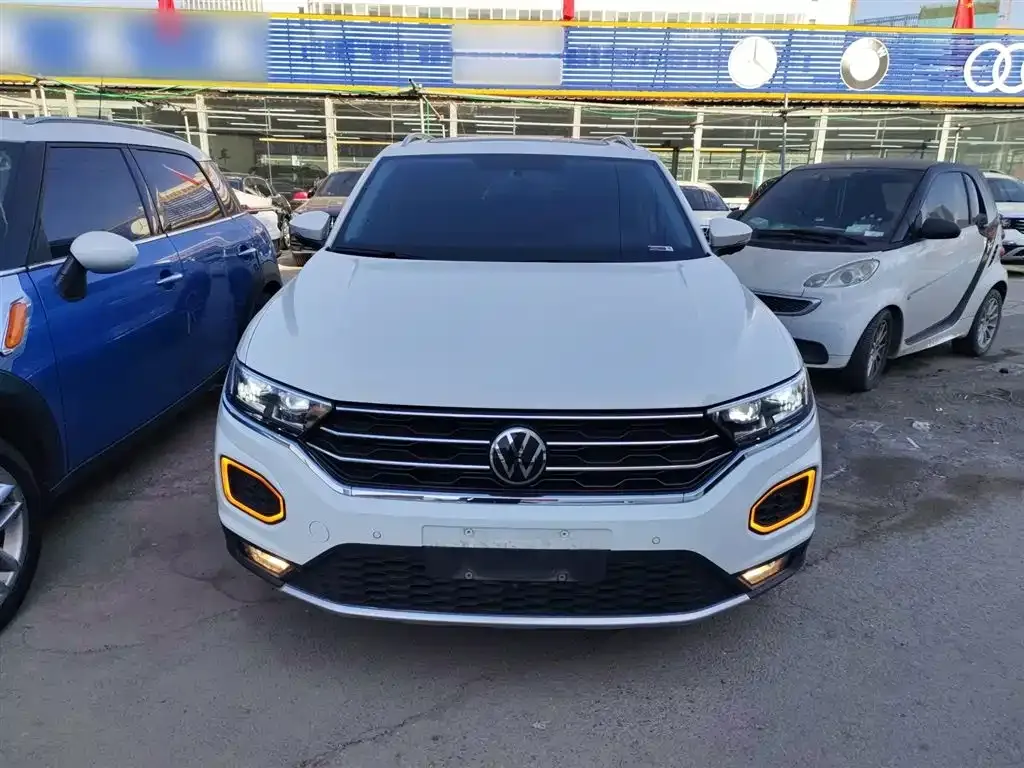 Volkswagen T-Roc 2023 из CN, фото 5