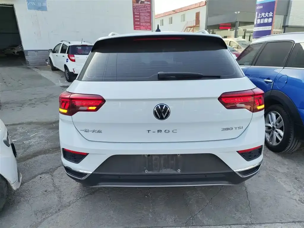 Volkswagen T-Roc 2023 из CN, фото 4