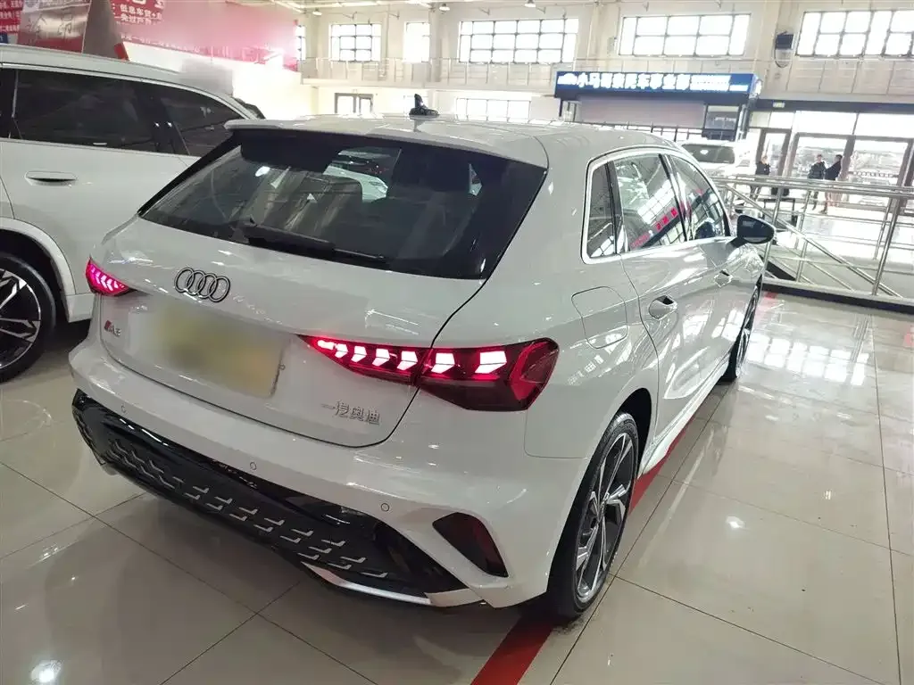Audi A3 2025 из CN, фото 4