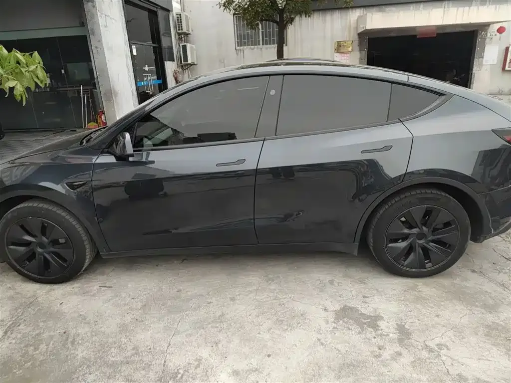 Tesla Model Y 2024 из CN, фото 5