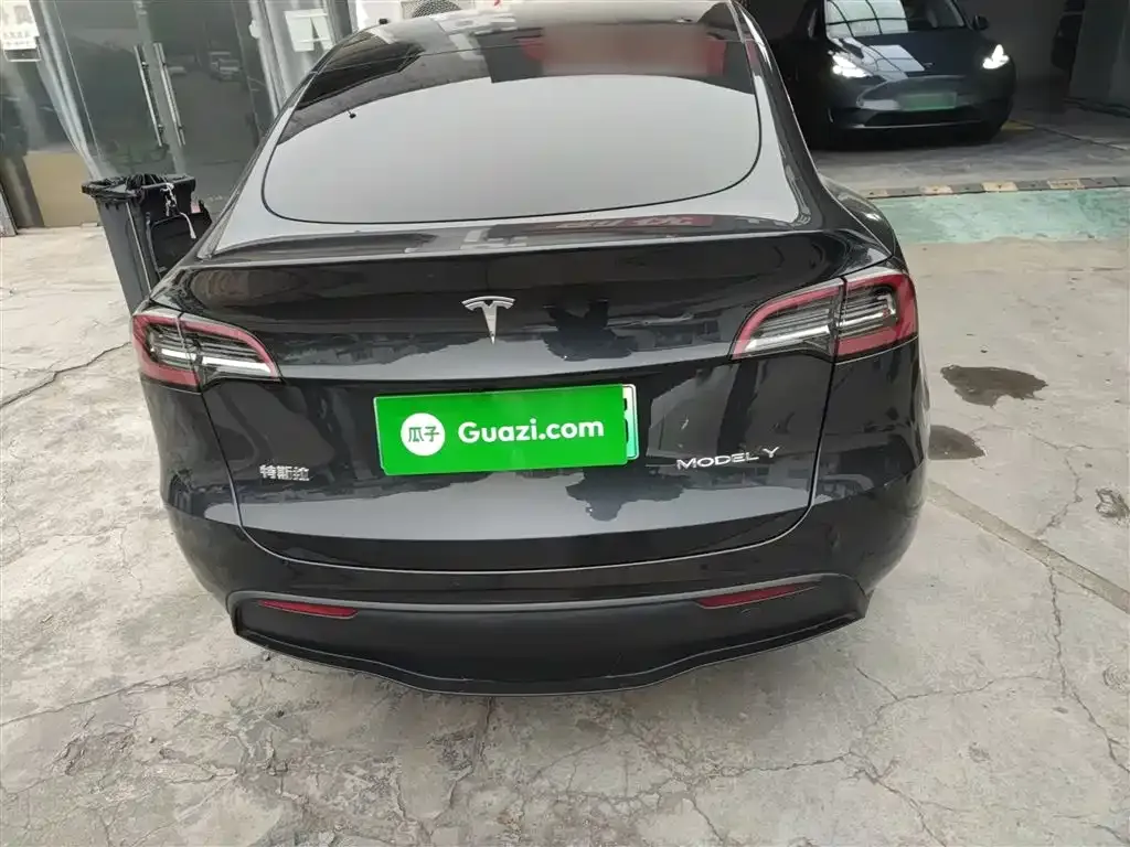 Tesla Model Y 2024 из CN, фото 8