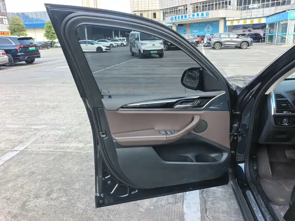 BMW iX3 2021 из CN, фото 2
