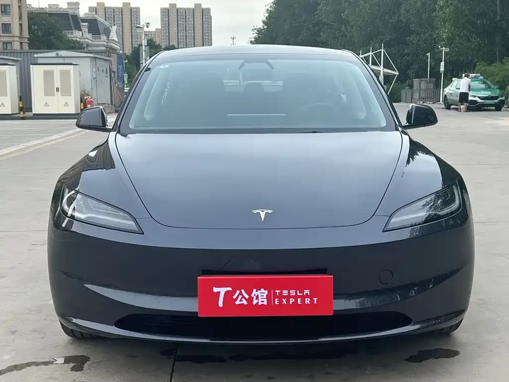 Tesla Model 3 2024 из CN, фото 2
