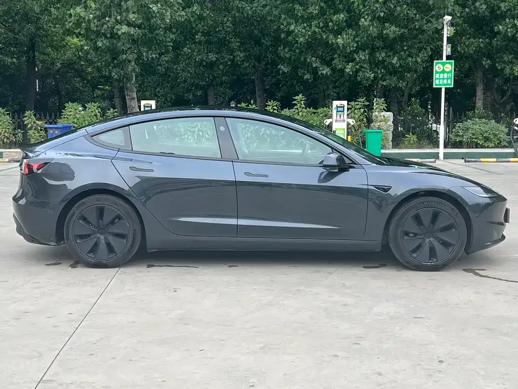 Tesla Model 3 2024 из CN, фото 5