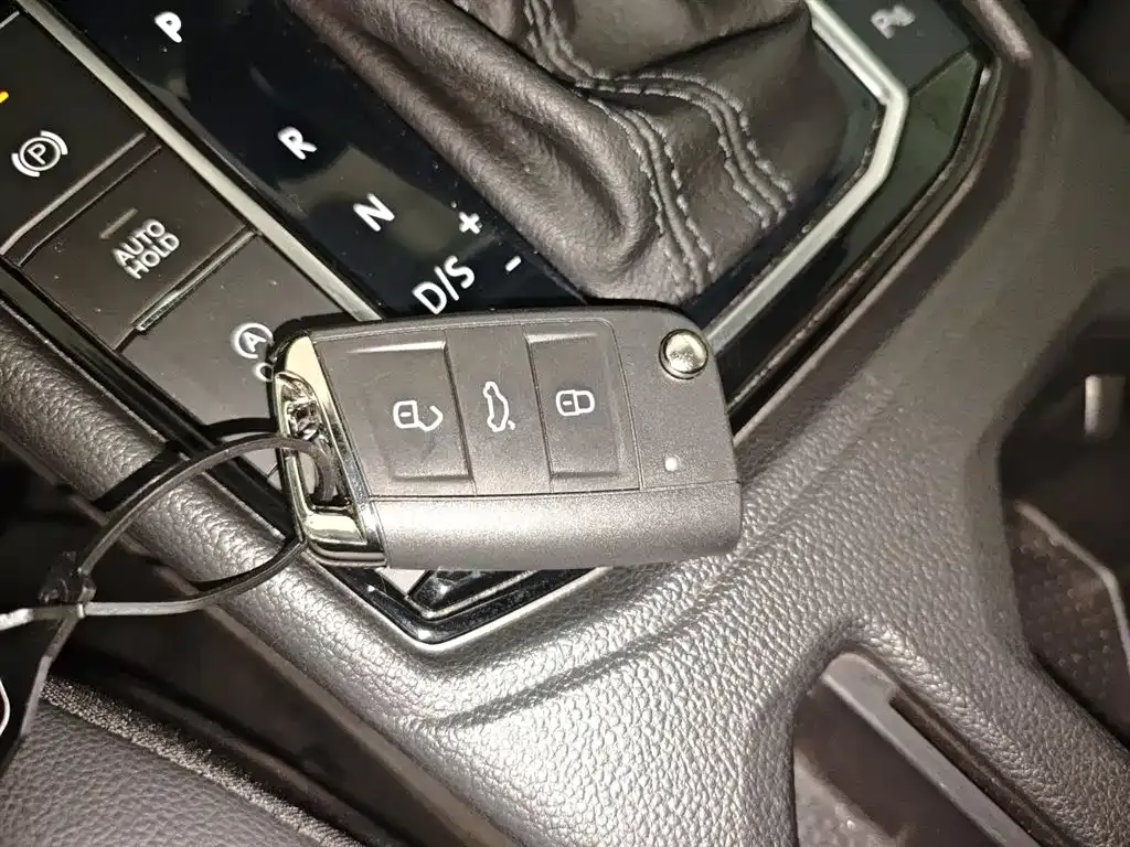 Volkswagen Lavida 2024 из CN, фото 10