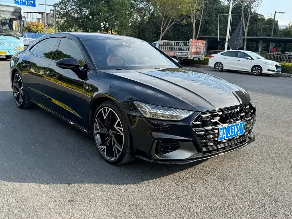 Audi A7L 2024 из CN, фото 9