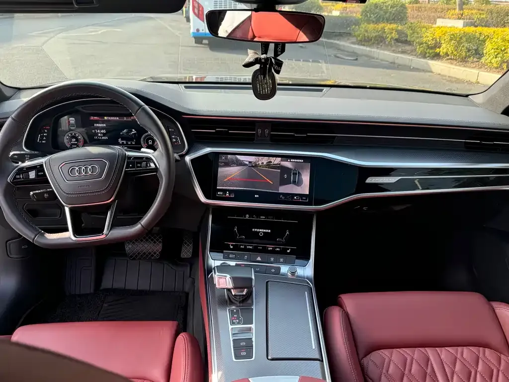 Audi A7L 2024 из CN, фото 5